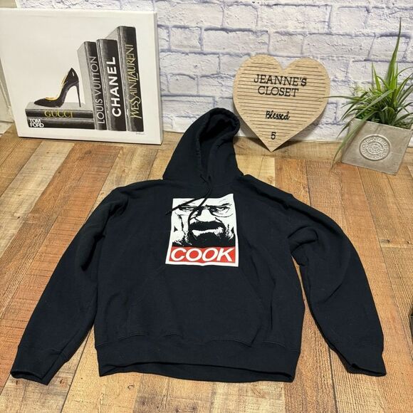 Walter White Cook Breaking Bad Tribute Hoodie - Picture 5 of 10